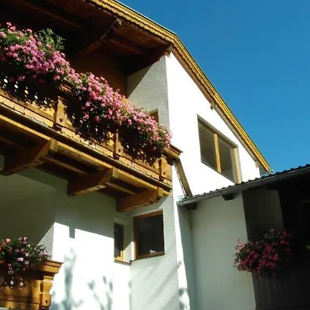 Gasthaus Luenerhof Neustift im Stubaital Zimmer foto