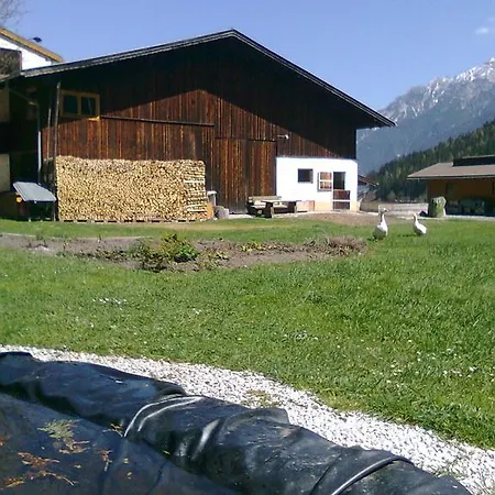 Gasthaus Luenerhof Neustift im Stubaital Zimmer foto